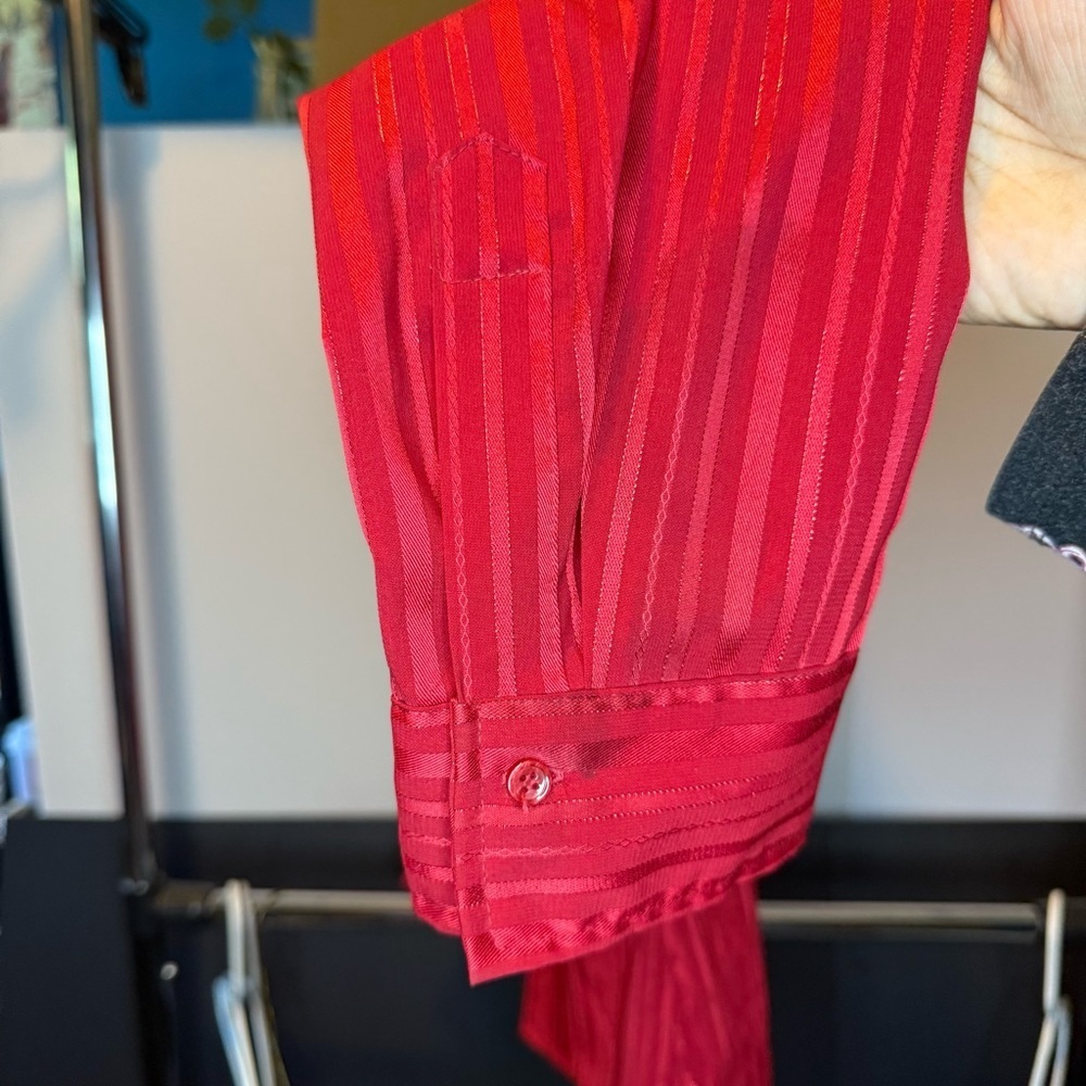 Laura Scott Woman size 20/22 Red Striped Button-Up Shirt - Picture 5 of 7